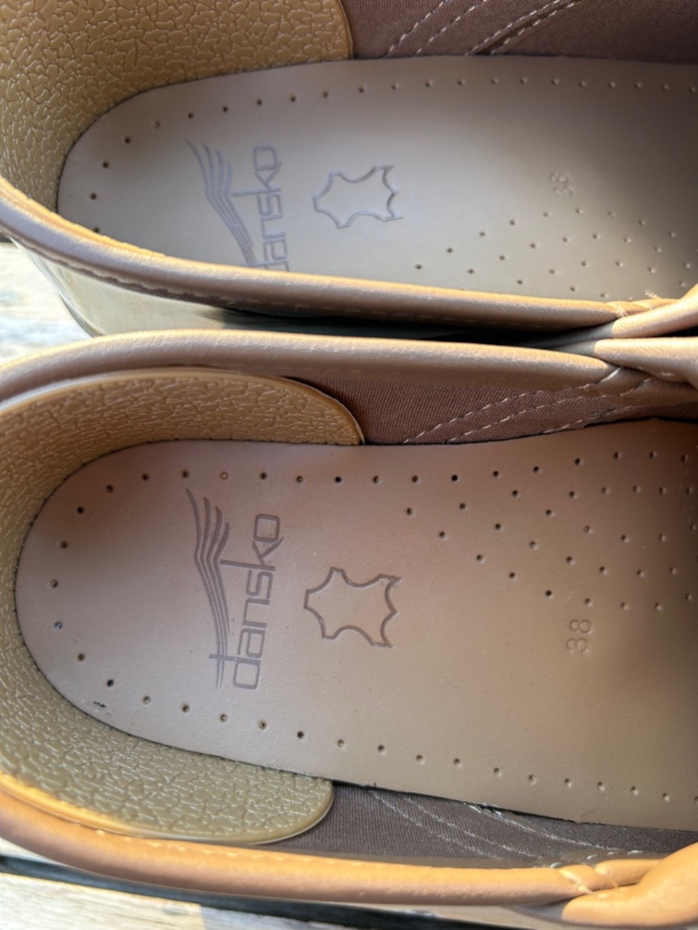 DANSKO Professional Passion Colorshift Patent clogs - Picture 7 of 10